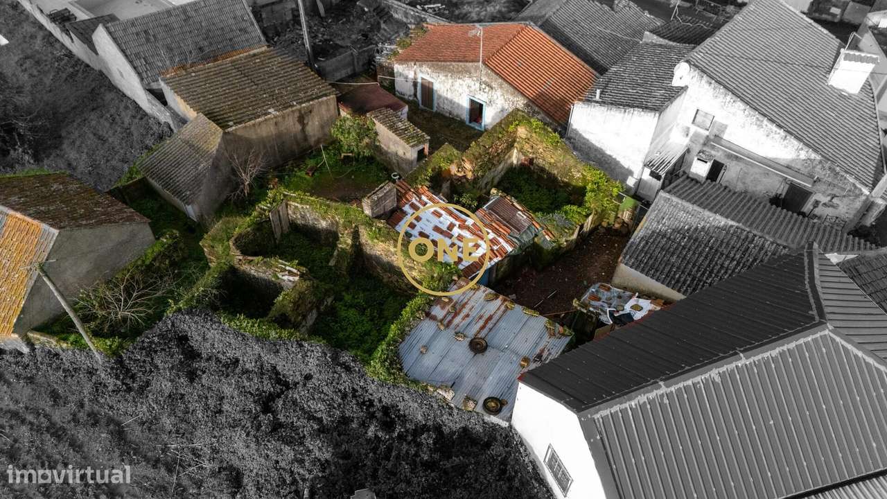 Conjunto de 3 Artigos em Val de Vez – Potencial Único a 5 min da A8-22