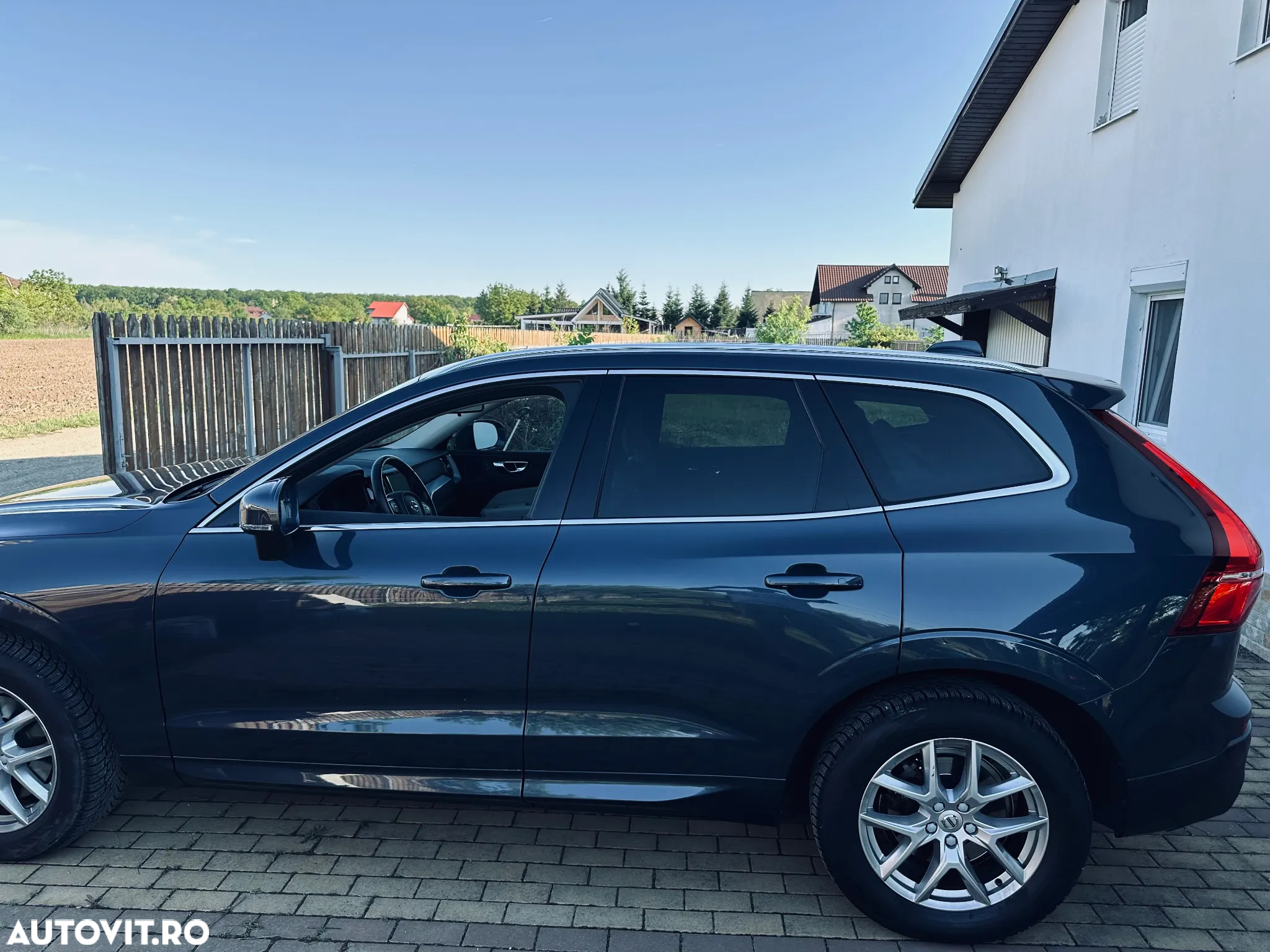 Volvo XC 60 D5 AWD Momentum - 5