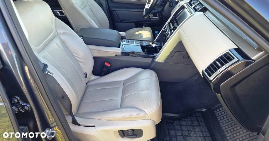 Land Rover Discovery V 2.0 SD4 HSE Luxury - 28