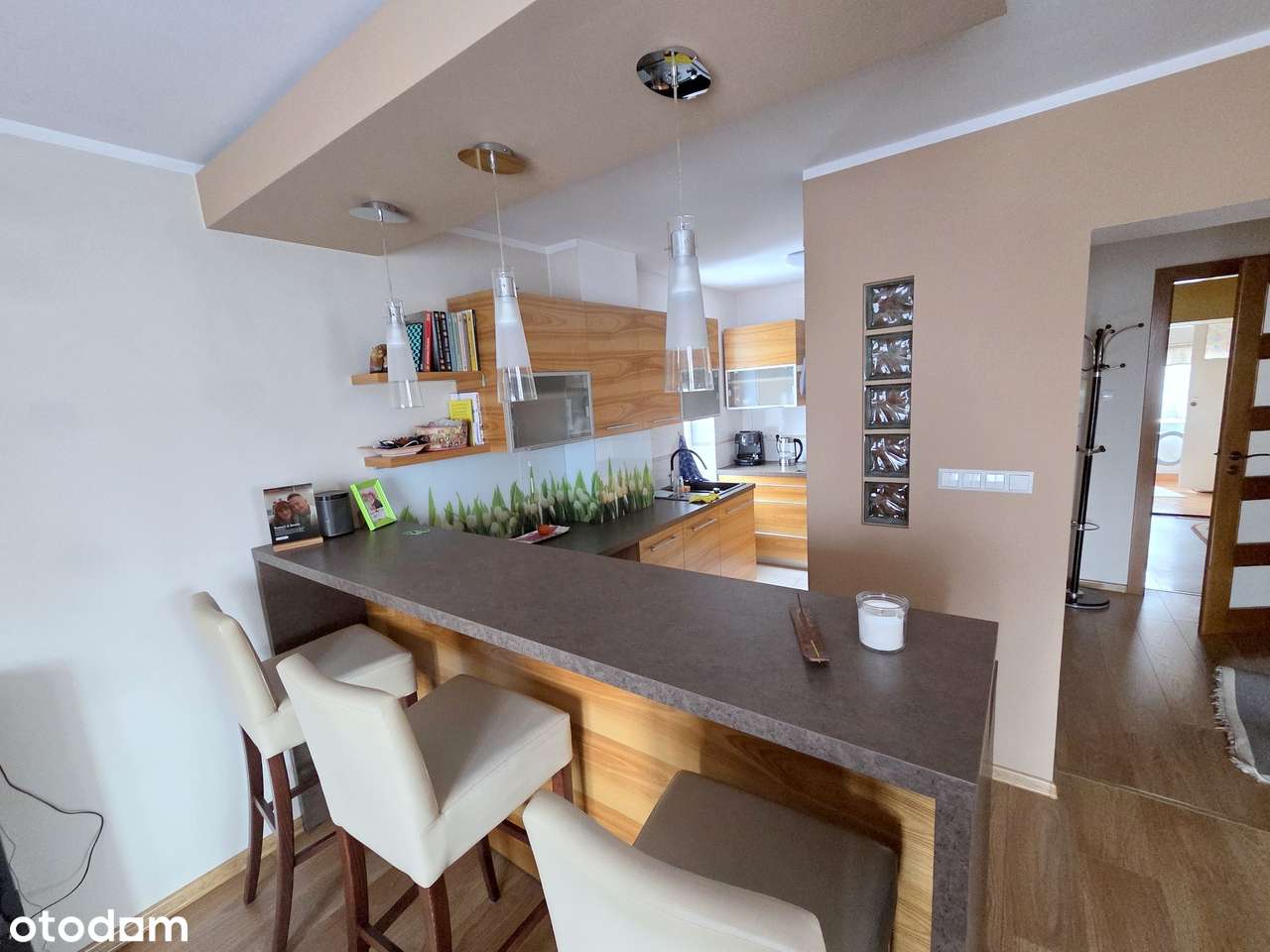 REZERWACJA (Dom blisko lasu wraz z budynkiem garażowo - magazynowym)-0