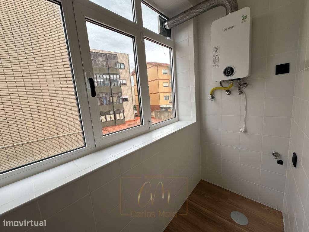 Apartamento T3 c/lugar de garagem-4