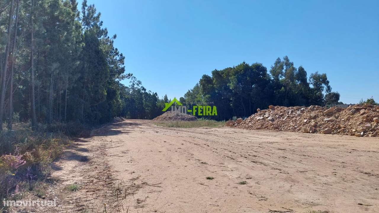 Terreno com projeto aprovado Pavilhão industrial, Esmoriz - Grande imagem: 4/23