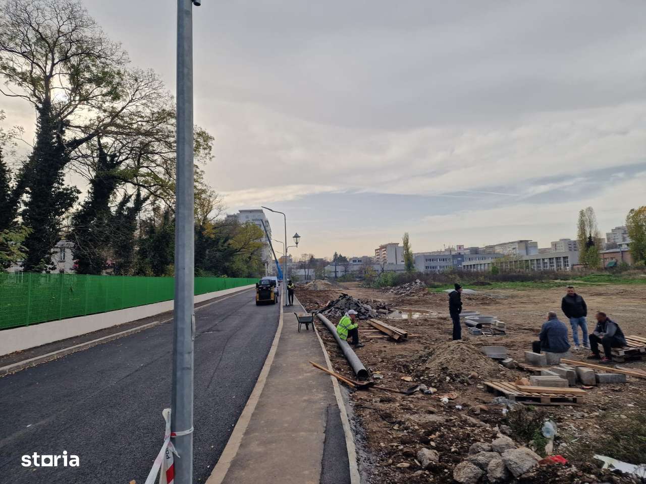 Teren de vanzare - Sector 4, Bucuresti - 15.000 mp - 6.500.000 Euro - Imagine principală: 5/13