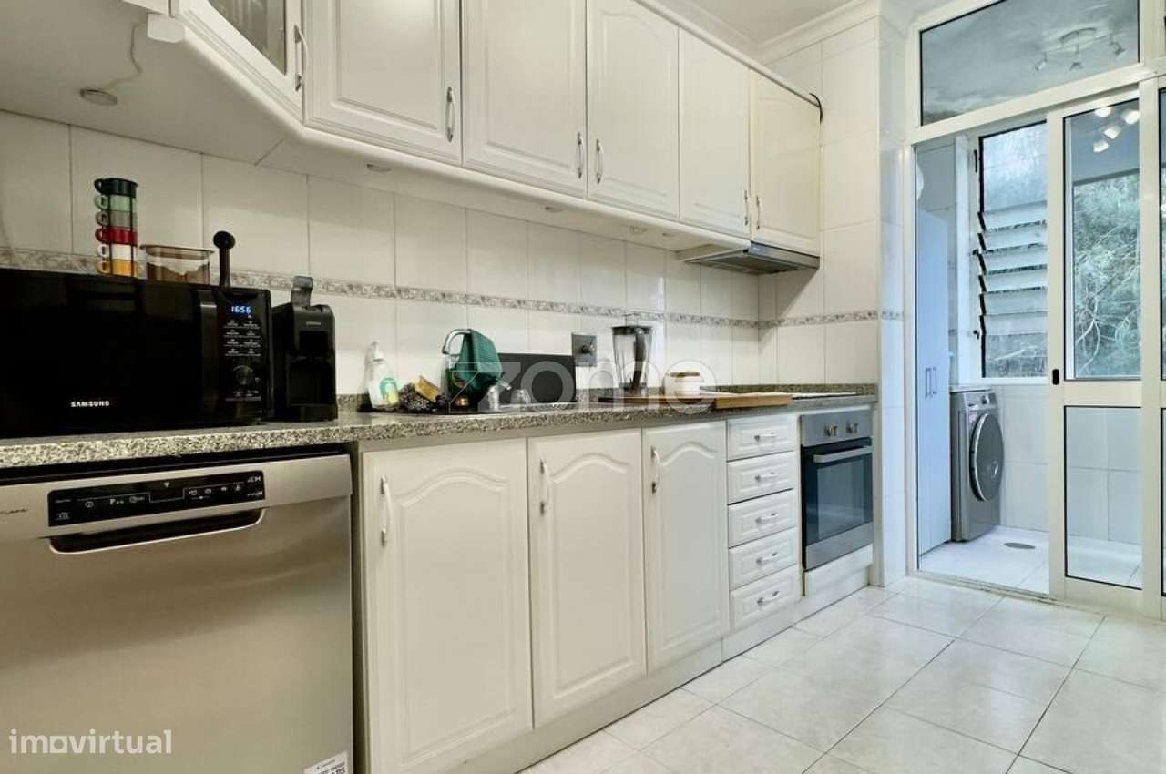 T2 EM ALFENA C/ VARANDA E GARAGEM FECHADA - Grande imagem: 2/8