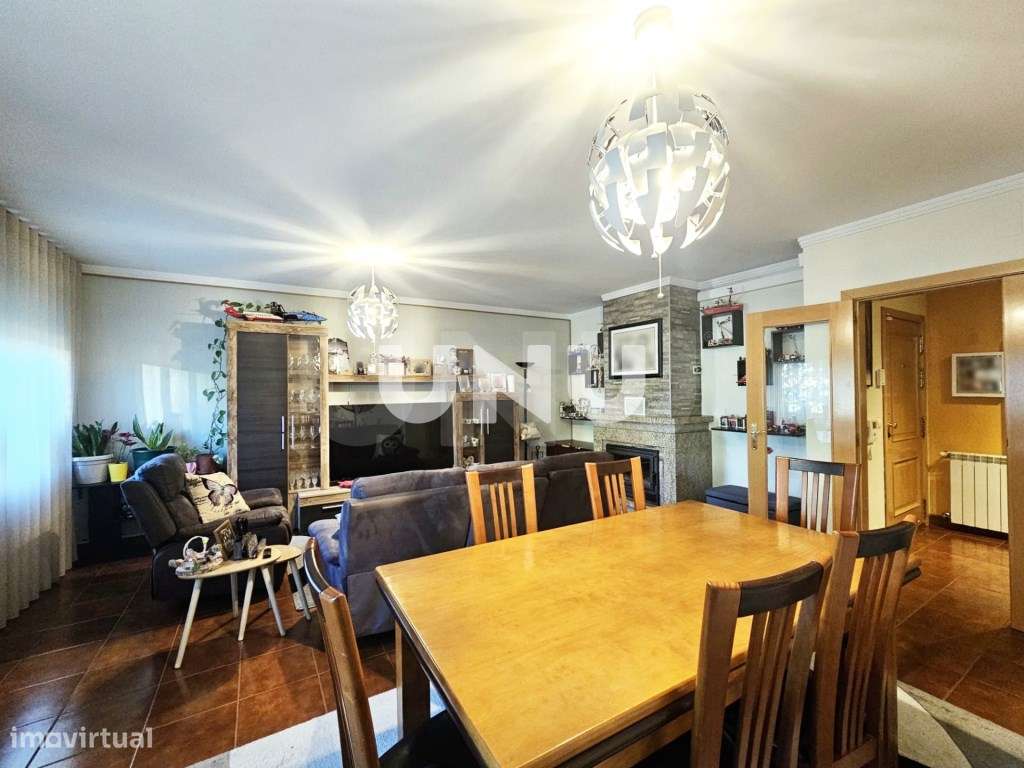 Apartamento T3 - Envolvente de Serviços-7