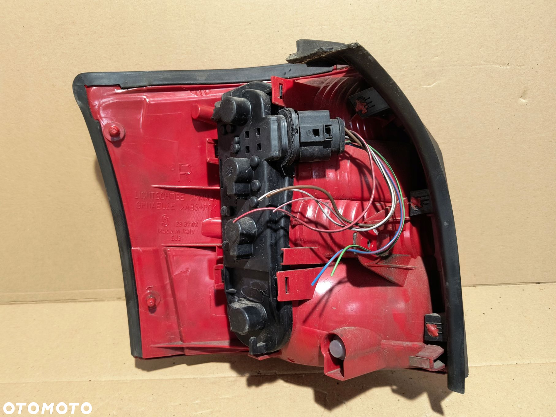 AUDI A4 B6 LAMPA PRAWA TYŁ TYLNA KOMBI AVANT ŁADNA 8E9945096 - 4