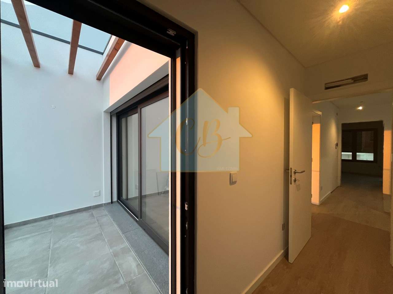 Moradia T4 Exclusiva em Santa Cruz – Faça do Mar o seu Vizinho-30