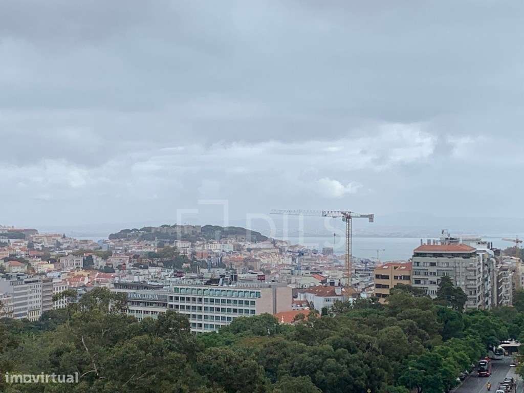 Apartamento T4 com varanda e vista para o Parque Eduardo VII, em Li... - Grande imagem: 5/20