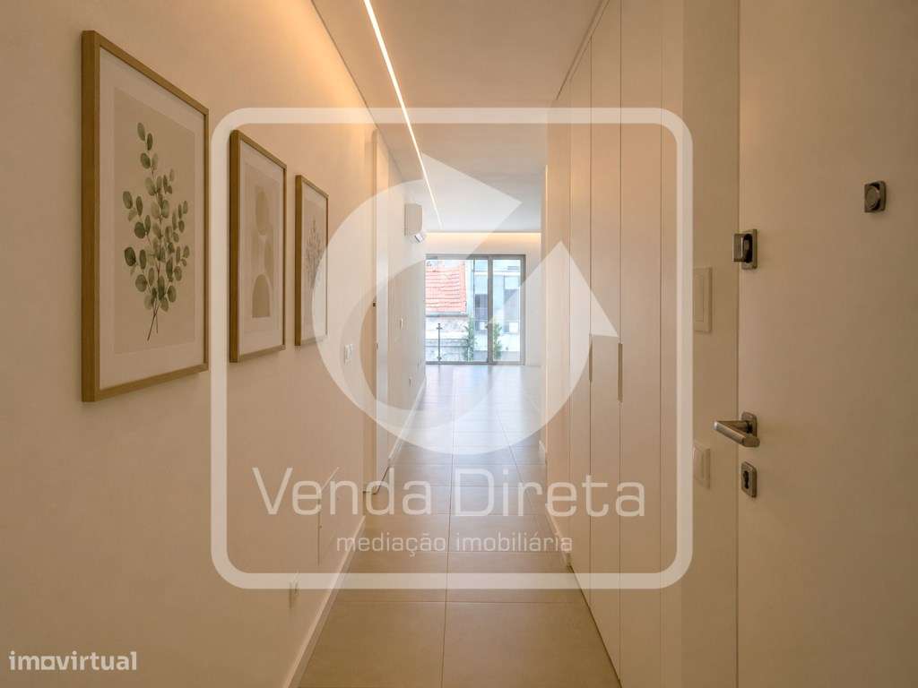 Apartamento T4 no 'Baía Residence' no Barreiro.-6