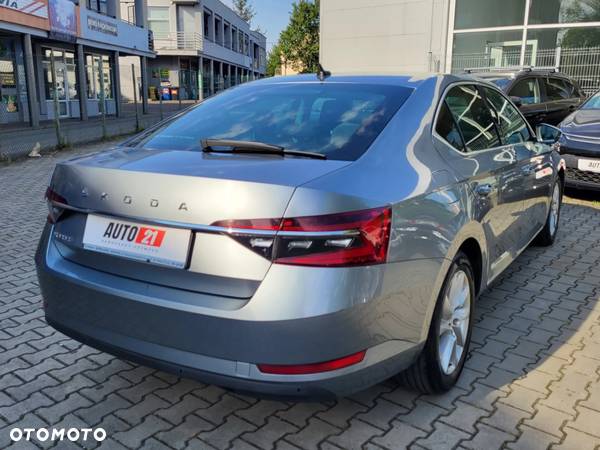 Skoda Superb 1.5 TSI ACT Ambition - 7