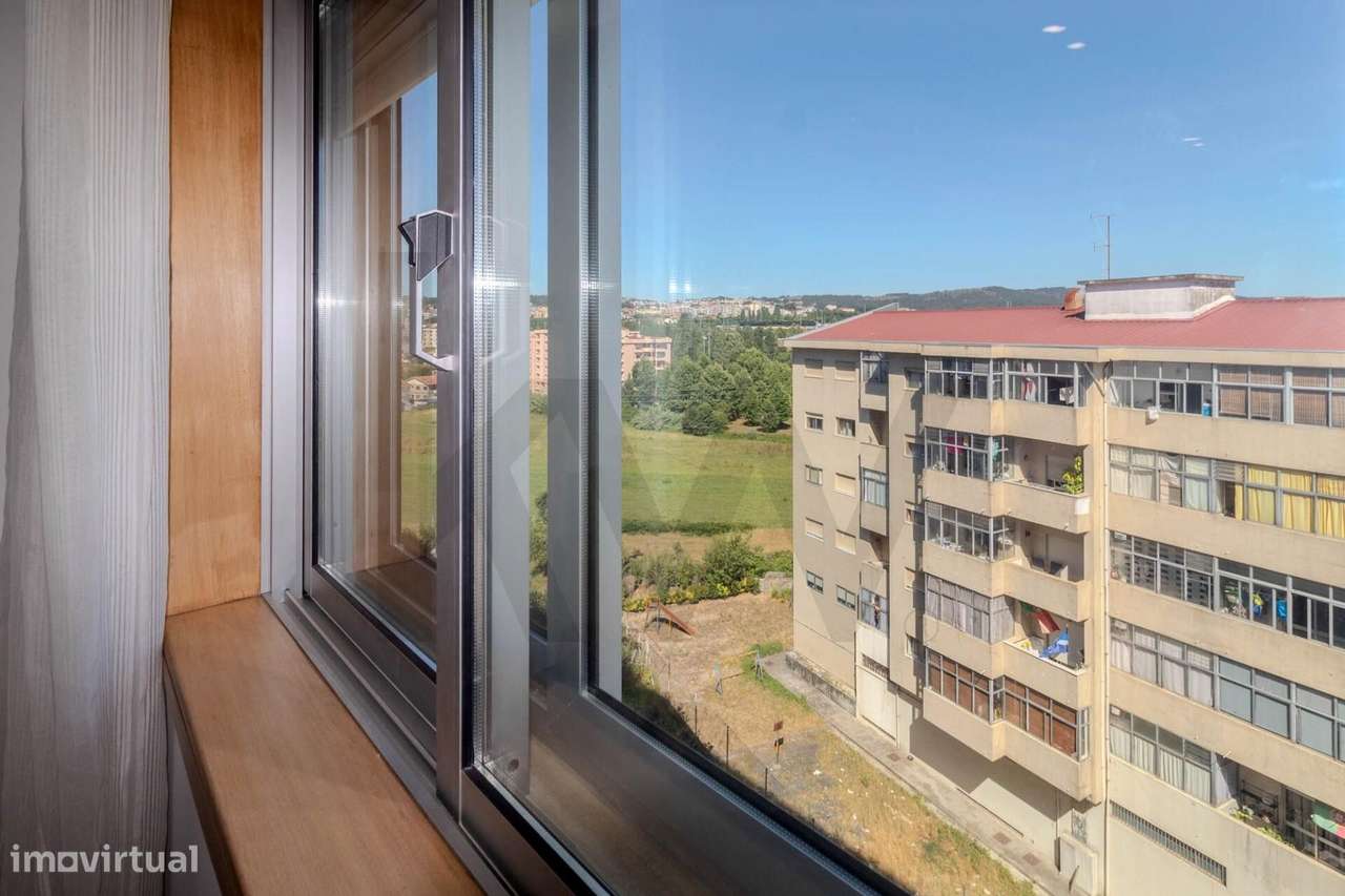 Apartamento T2 ao  centro de Rio Tinto, junto ao Metro, com garagem, e-9