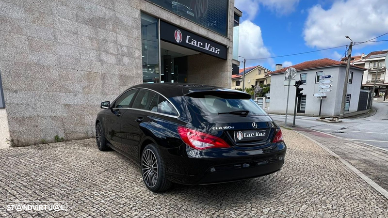 Mercedes-Benz CLA 180 d Shooting Brake - 7