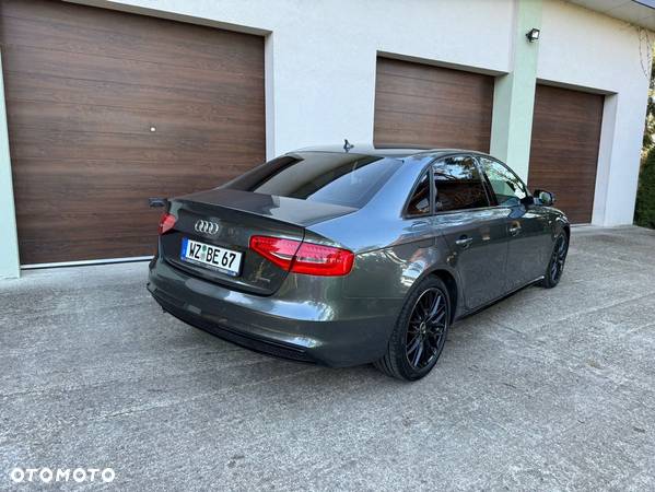 Audi A4 Avant 2.0 TDI S tronic quattro sport - 22