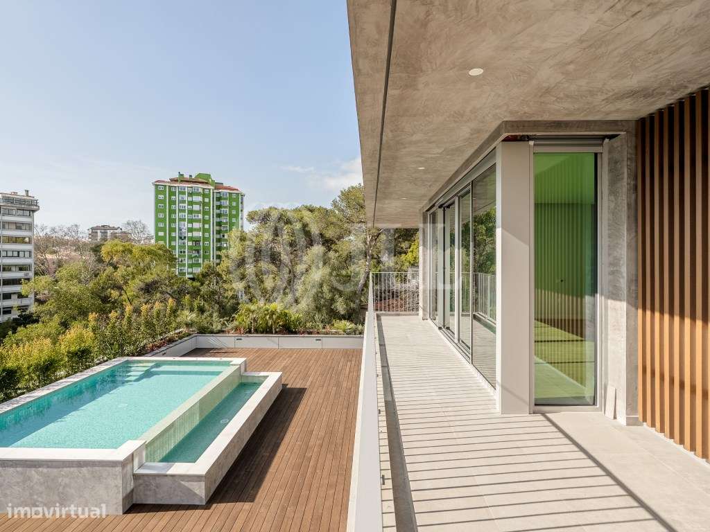 Penthouse T3 com jardim e piscina em Cascais - Grande imagem: 4/35
