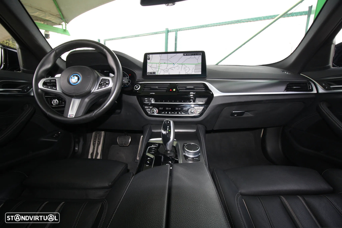 BMW 520 e Pack M - 31