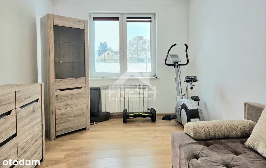 Dom w Bladowie z dużym ogrodem i tarasem-10