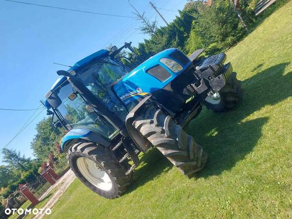 New Holland T6020 - 6