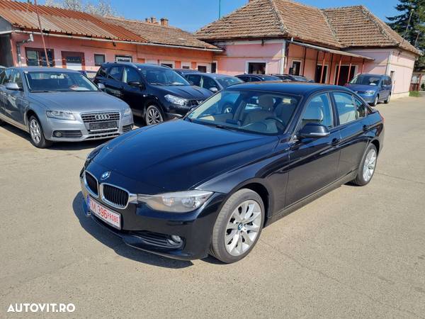 BMW Seria 3 318d - 14