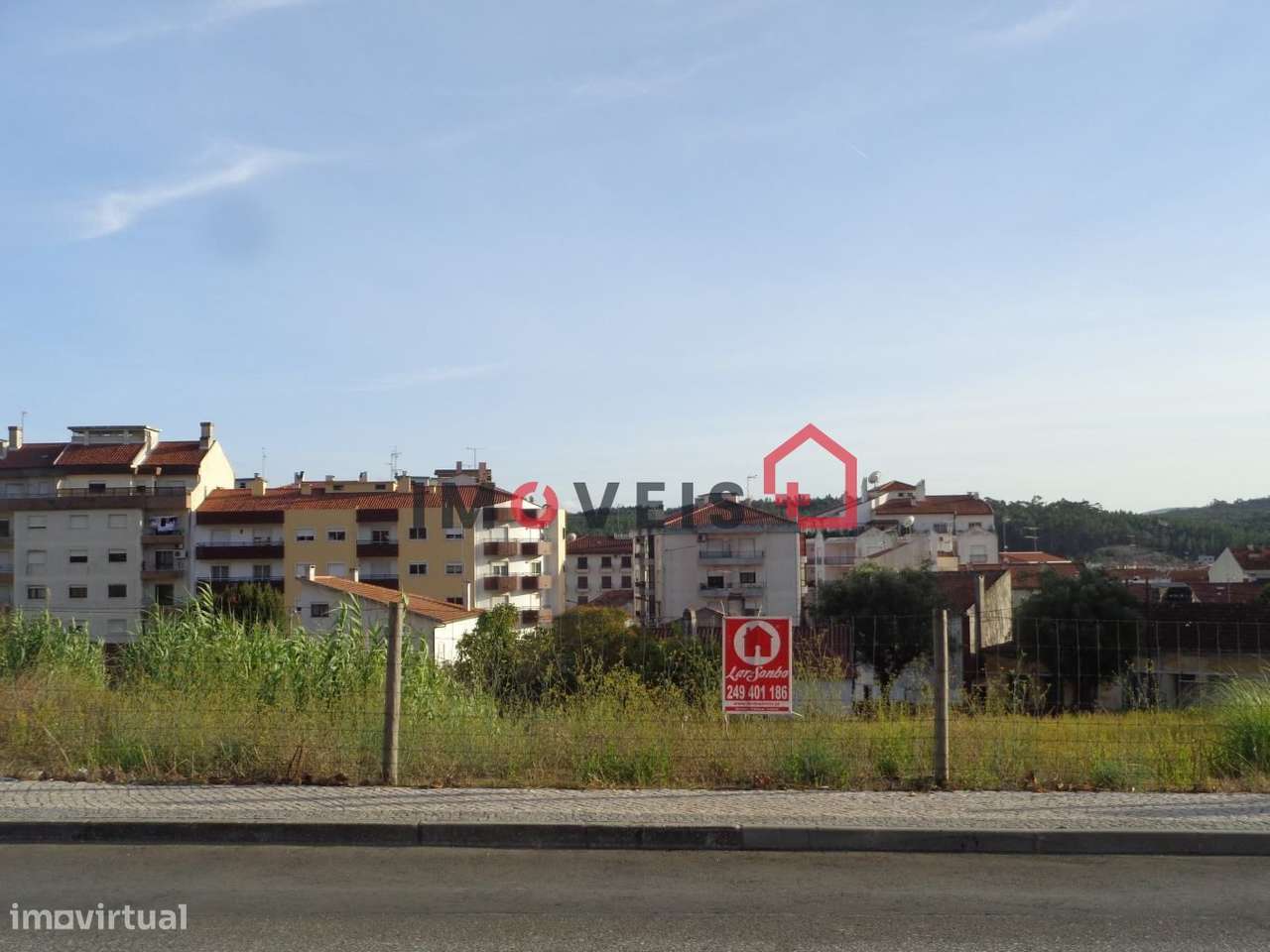 Terreno - Grande imagem: 2/3