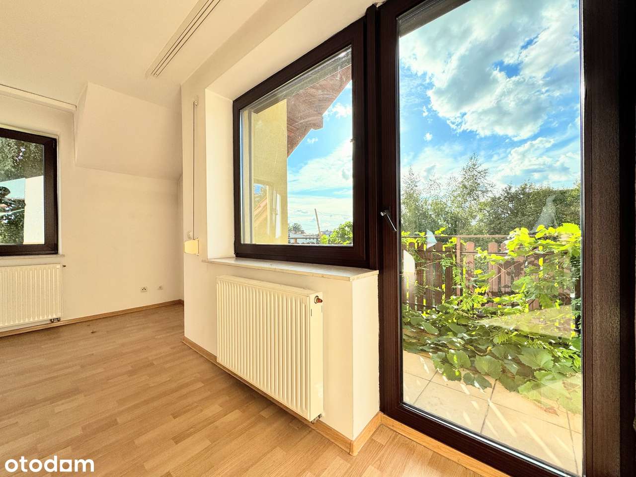 Komfortowy dom z ogromnym garażem i dużą działką, piękne tereny Kobiór-17