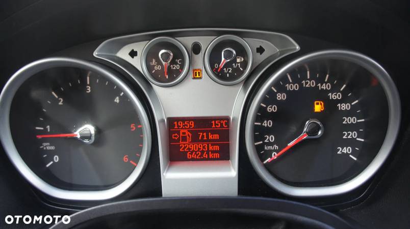 Ford Kuga 2.0 TDCi Titanium - 17