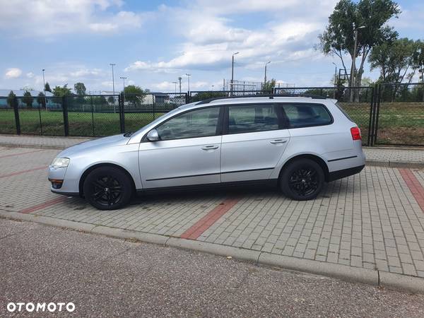 Volkswagen Passat 2.0 TDI - 7