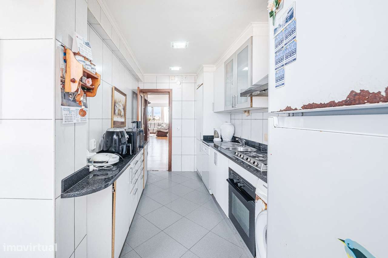 T3 em Mem Martins muito luminoso-7