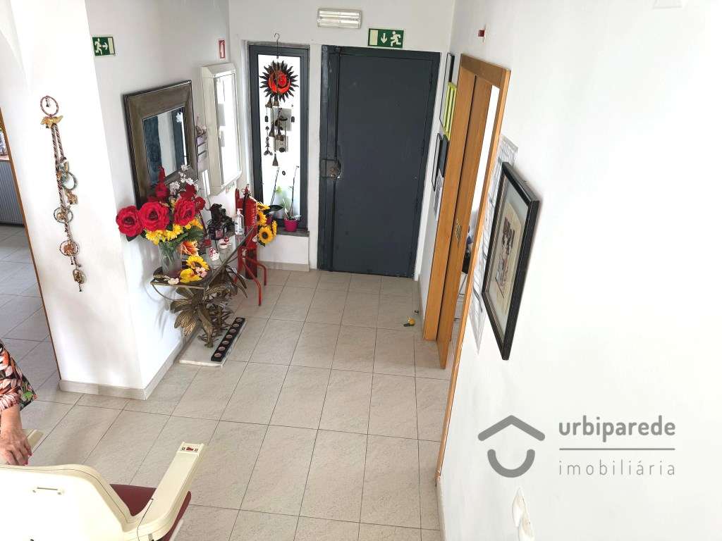 Moradia V6 em Porto Salvo - Grande imagem: 5/43