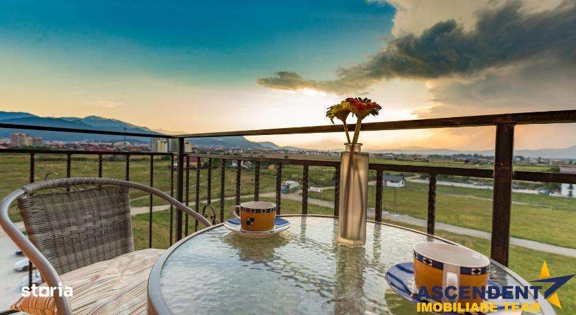 10.000mp intravilan, front la doua strazi, configuratie avantajoasa, a - Imagine principală: 3/7