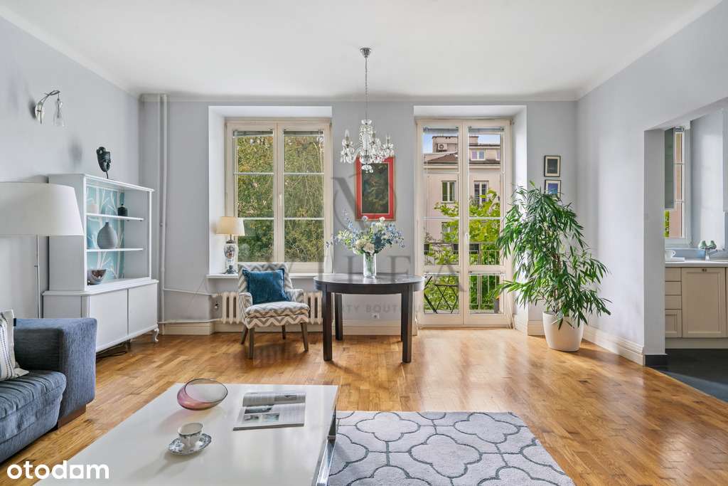 Piękny Apartament w Kamienicy przy Placu Wilsona