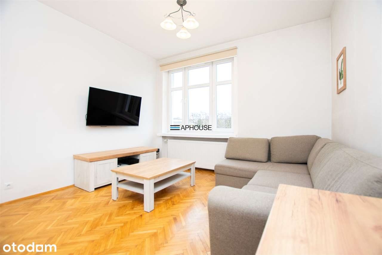 2 pok mieszkanie/ Po remoncie/ oś Urocze/-0