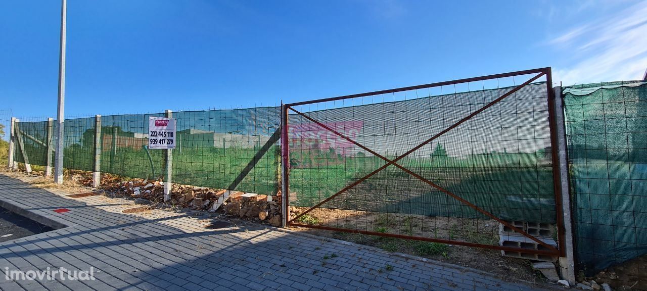 Lote Terreno no Centro de Lourosa, Junto Igreja