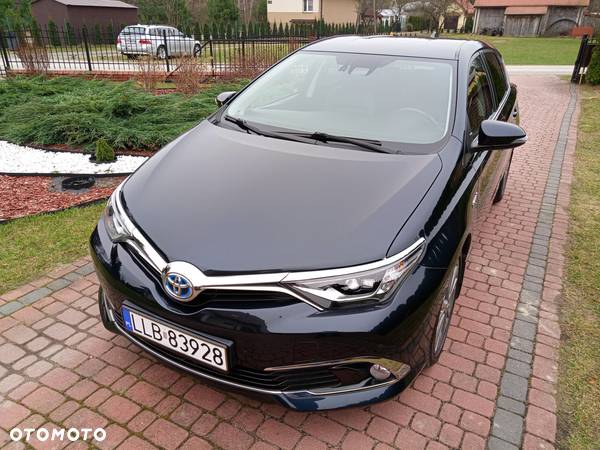 Toyota Auris Hybrid 135 Prestige - 2