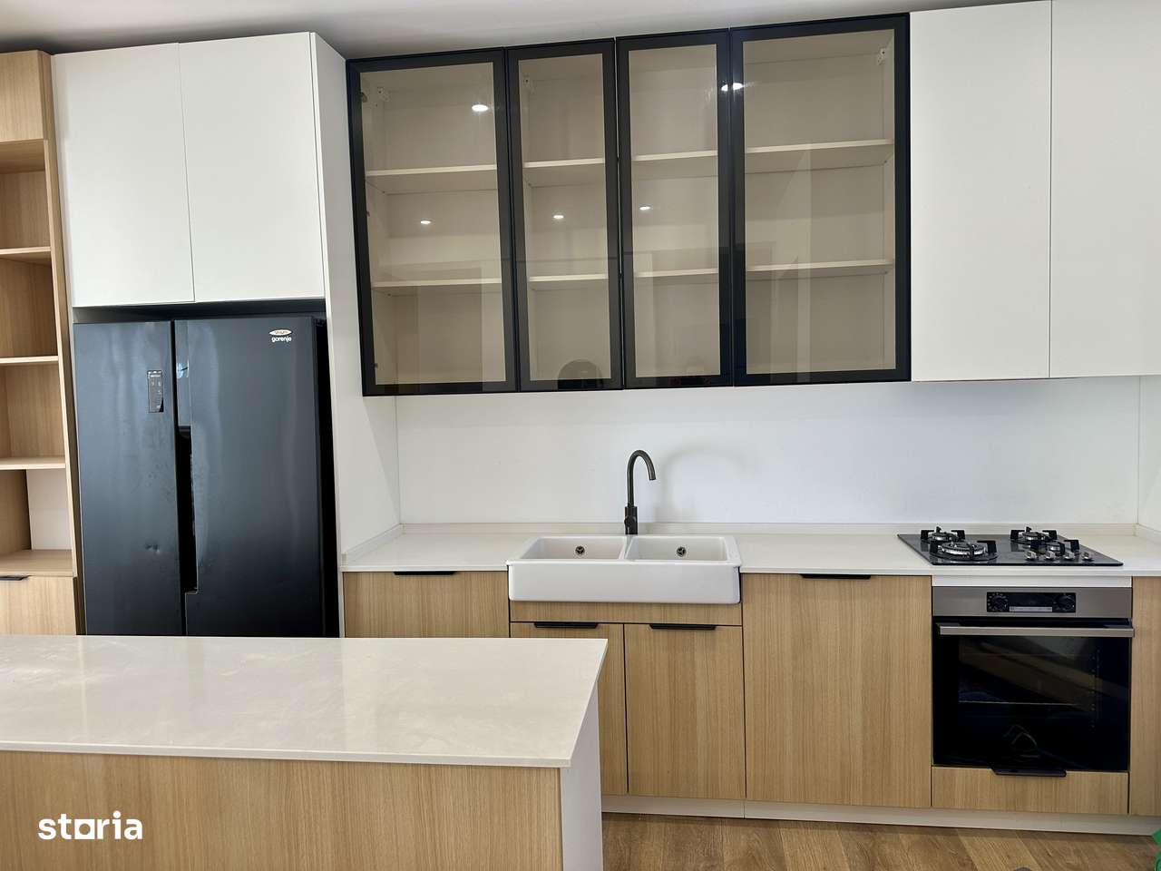 Vilă 5 camere mobilată și utilată în Pipera, ansamblu rezidential-4