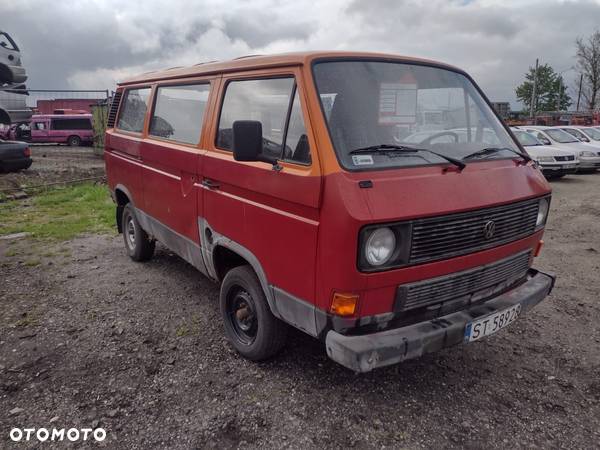 Volkswagen Transporter - 2