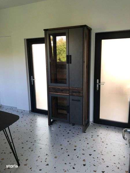 Centrul Civic camera cu baie proprie - Imagine principală: 5/8