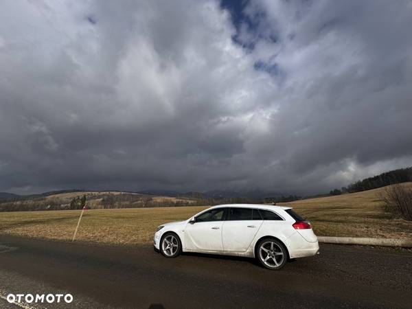 Opel Insignia 2.0 Bi Turbo CDTI 4x4 Sports Tourer - 14