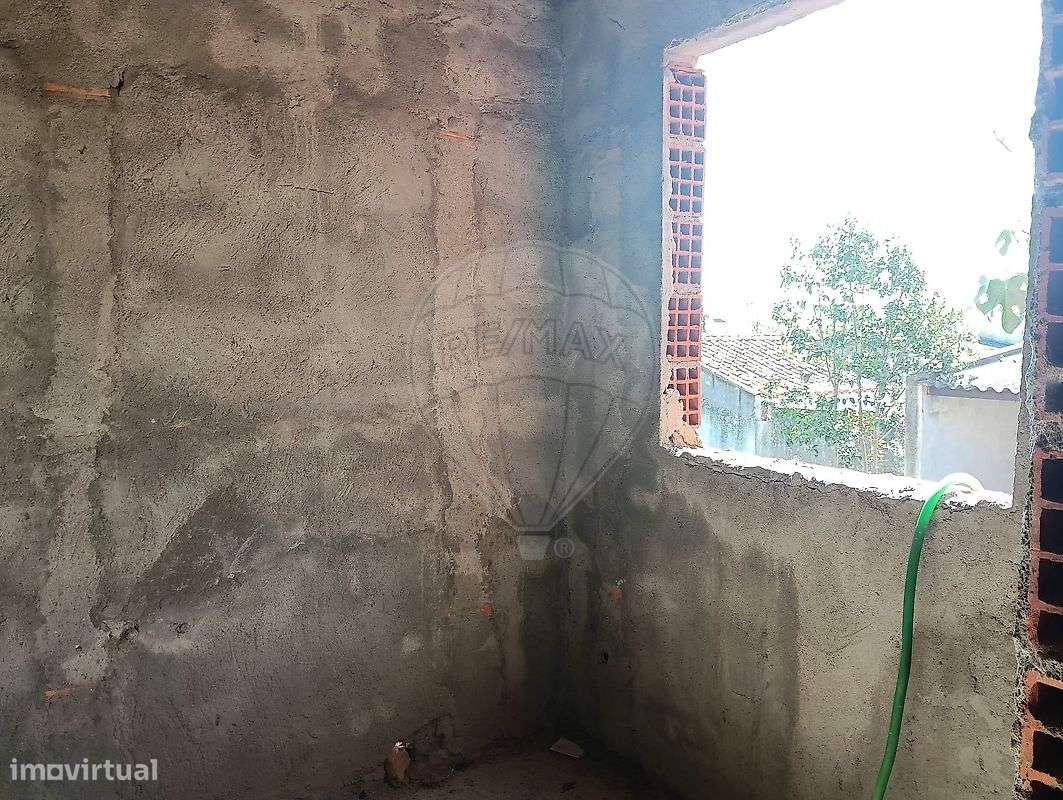 Moradia T2 para venda-13