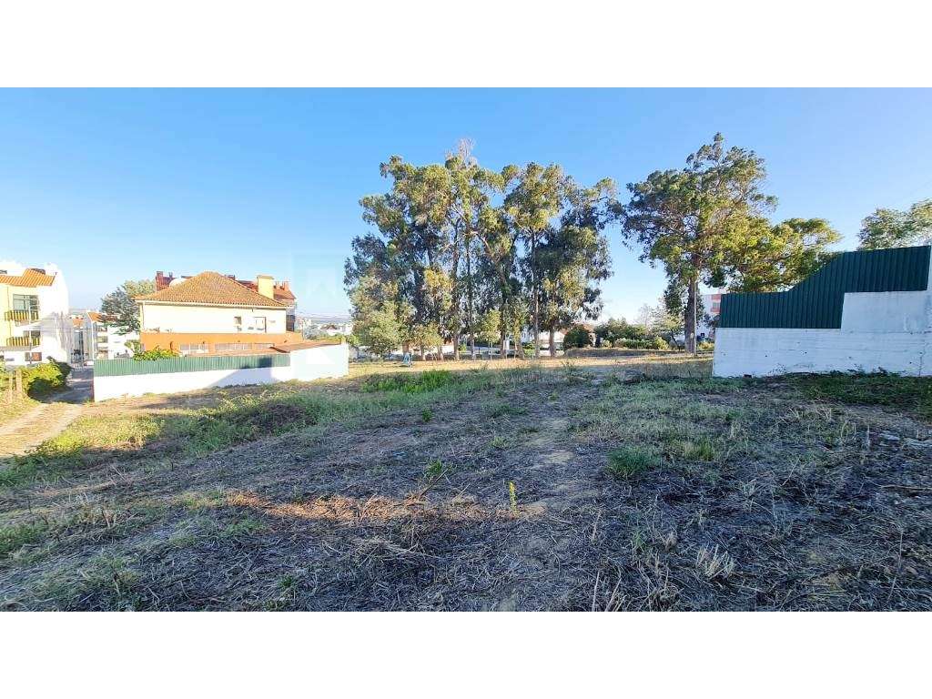 Terreno de 2455m2 com PIP para construção de prédio com 4 apartamen...-7