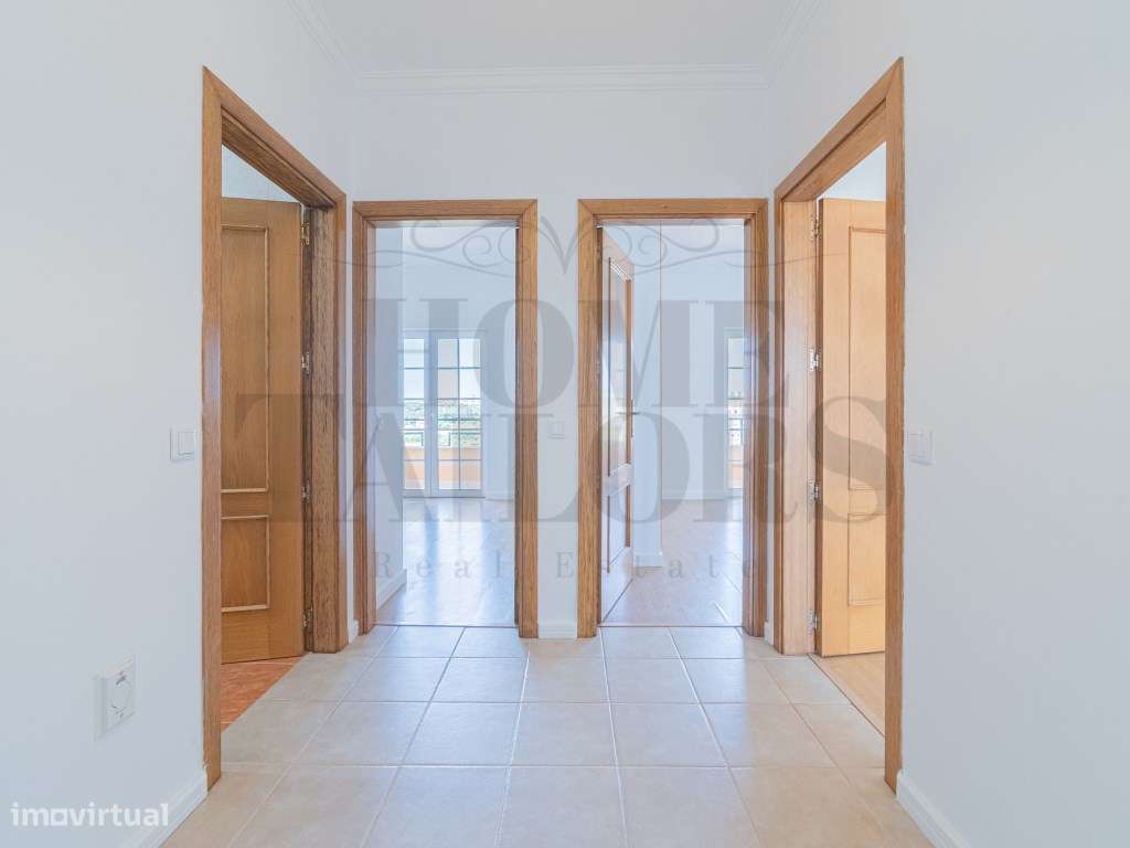 Moradia T4 com piscina-21
