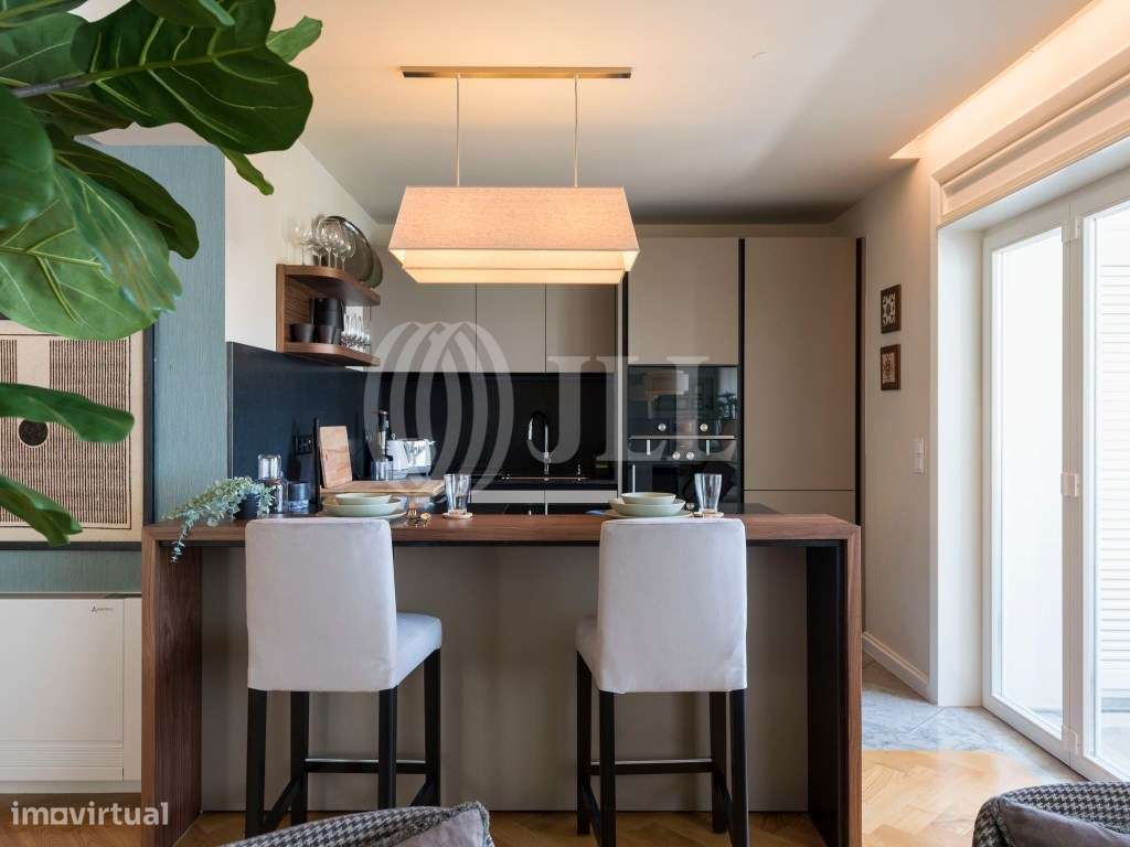 Apartamento T3 com garagem no Edifício Emporium, Porto-14