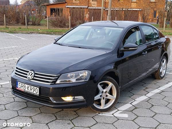 Volkswagen Passat 1.4 TSI BMT Comfortline - 23