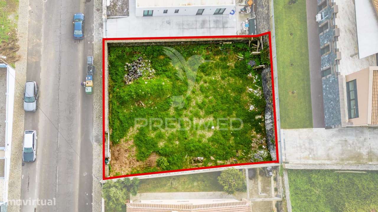 Lote na Freguesia da Ribeirinha - Grande imagem: 2/6