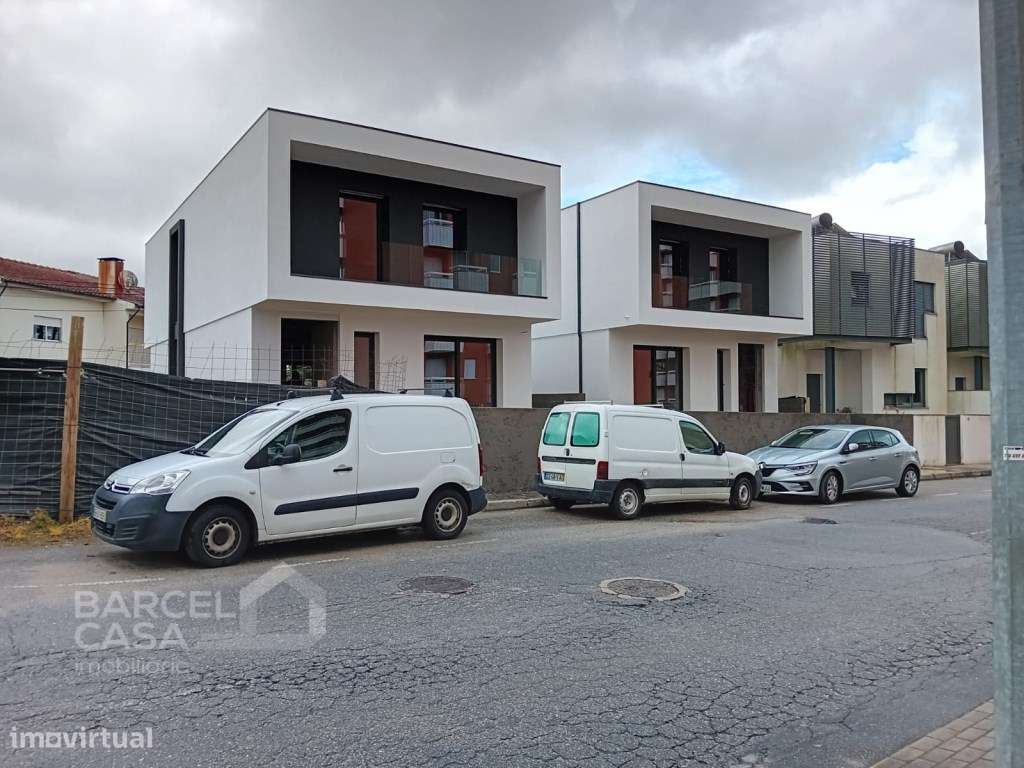 Moradia T3 em construção na Urb. Quinta da Cal em Vila Boa - Barcelos - Grande imagem: 2/25