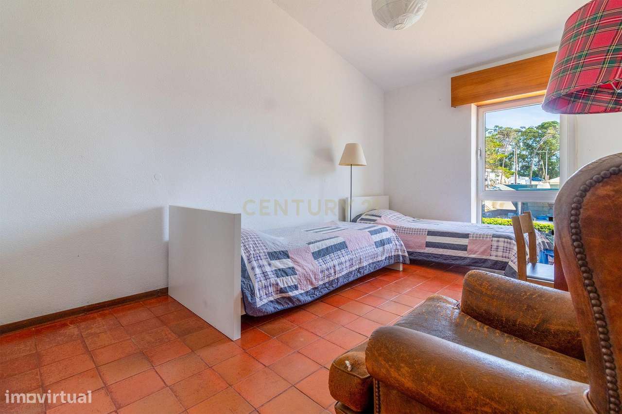 Moradia T5 com Jardim e Piscina | Albarraque – a 5 minutos da Beloura-21