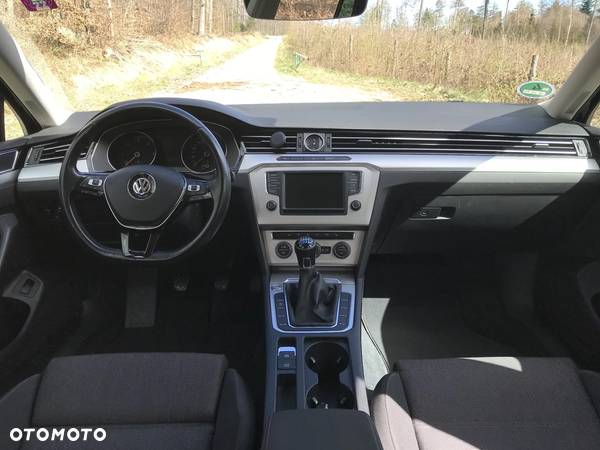 Volkswagen Passat 2.0 TDI BMT Comfortline - 15