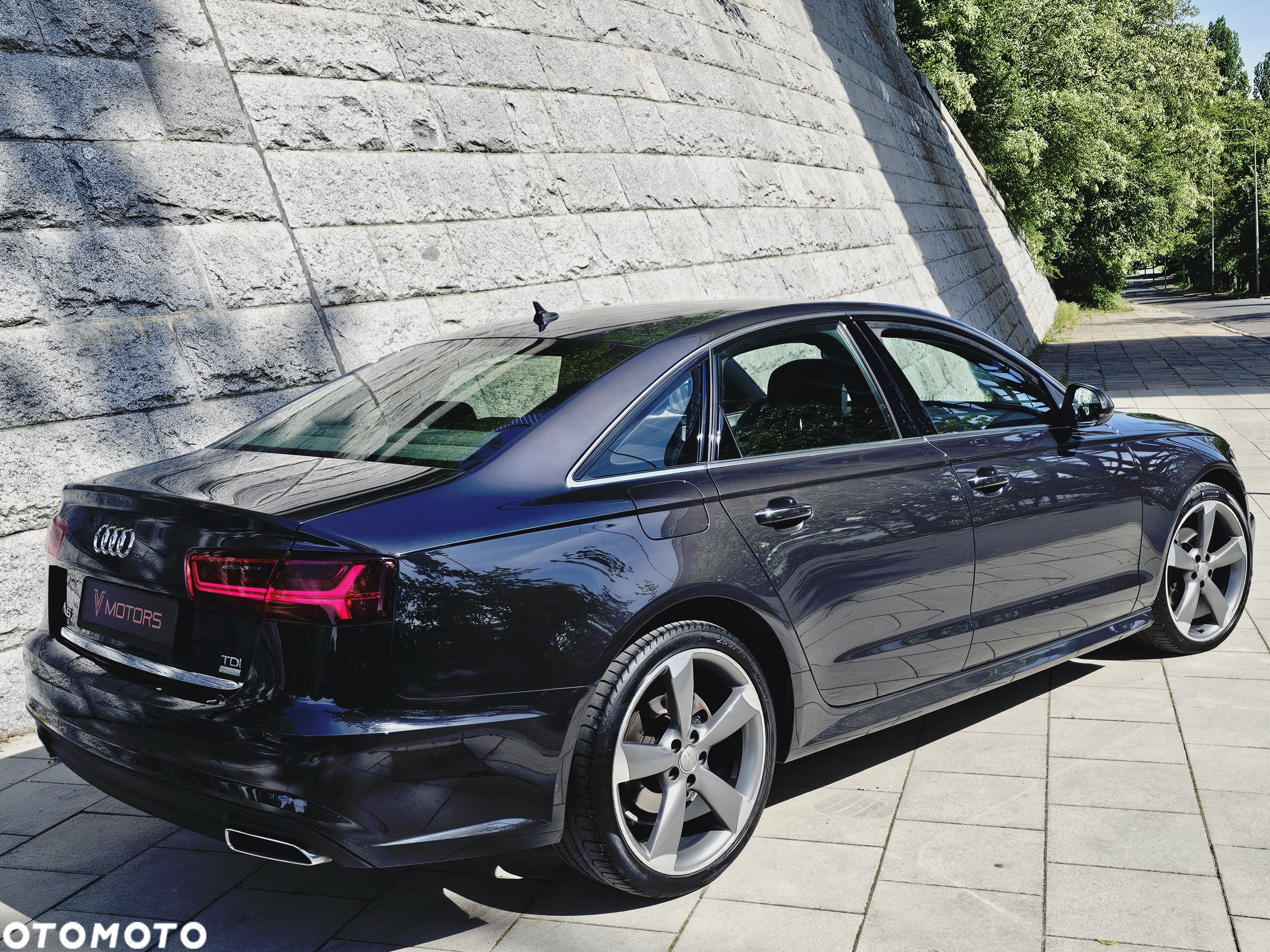 Audi A6 2.0 TDI ultra S tronic - 12