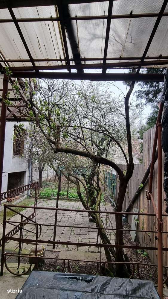 Ansamblu doua case (vechie + noua) ultracentral/zona zero Oradea - Imagine principală: 4/7