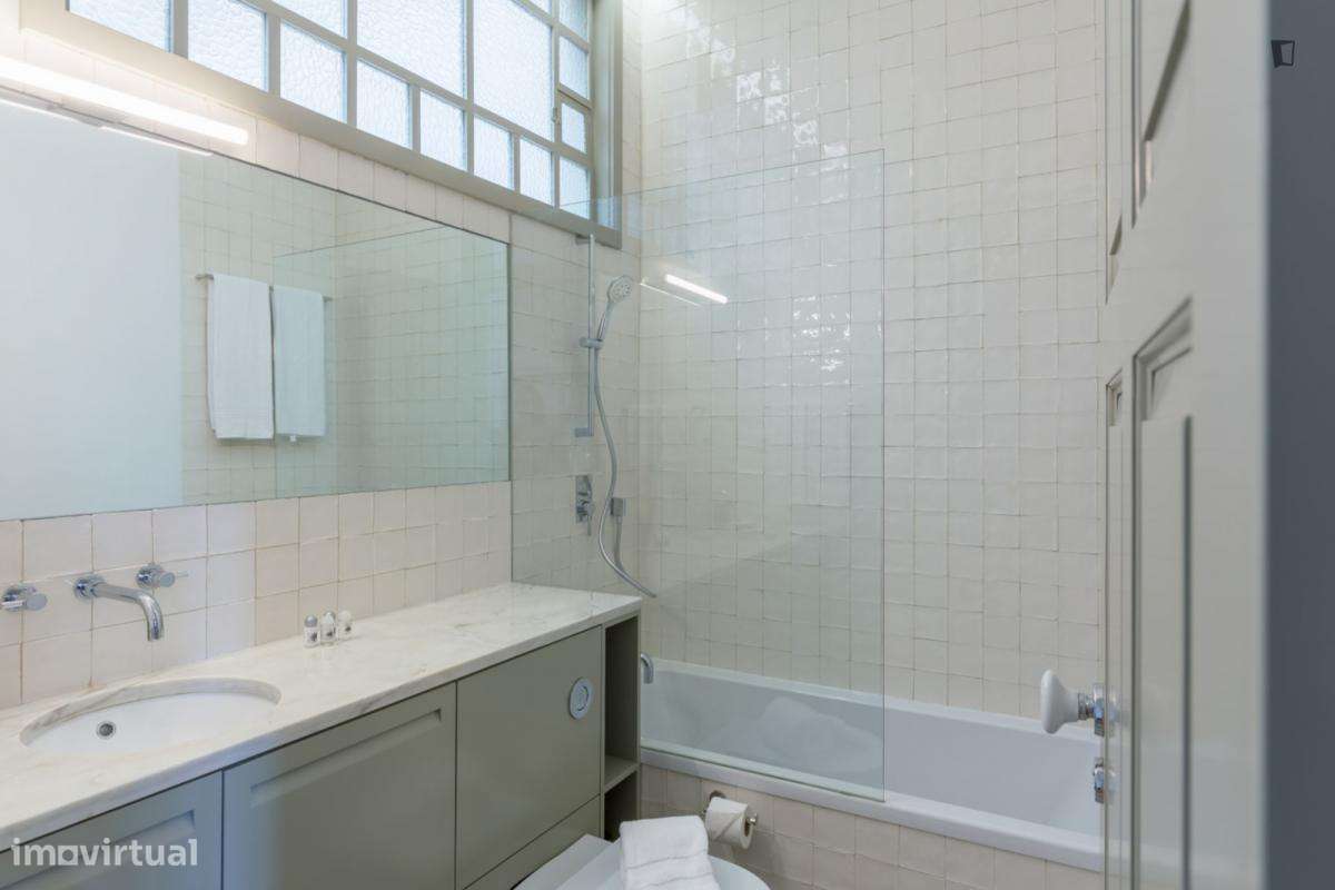 Apartamento com 1 quartos - localizado em Cedofeita Porto - Grande imagem: 3/3