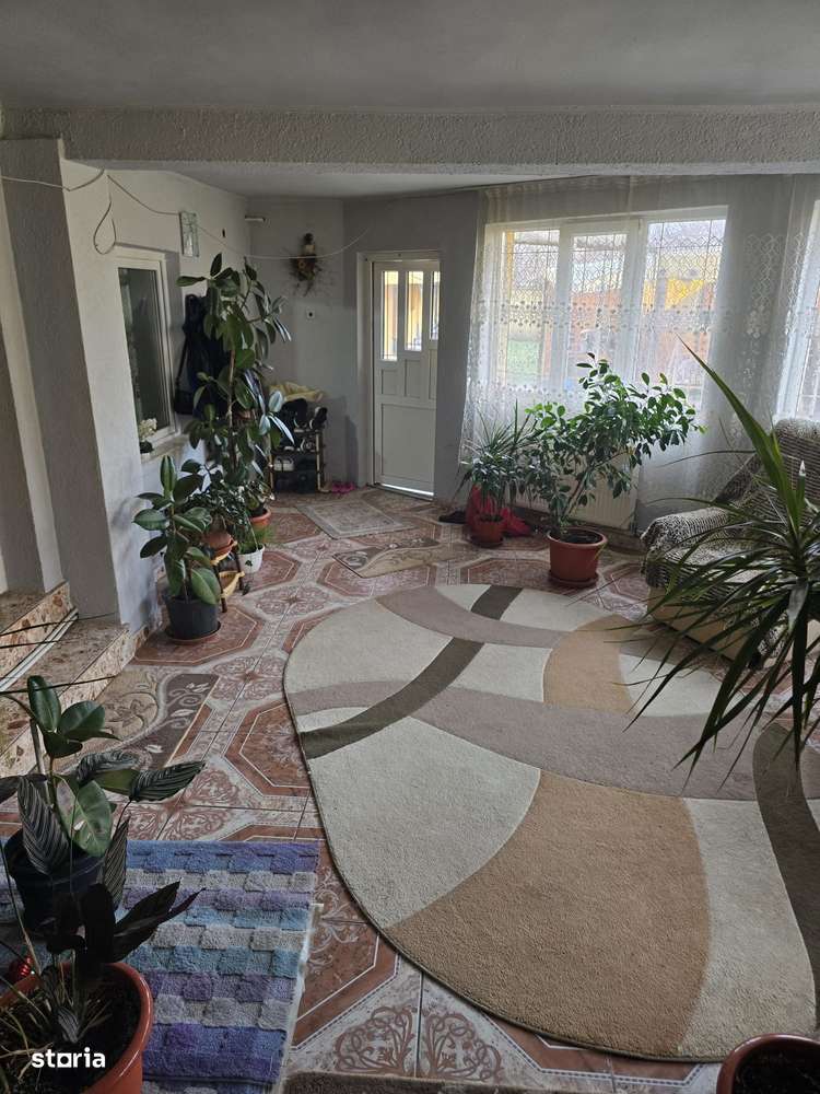 Casă zona str. Gh. Barițiu-15